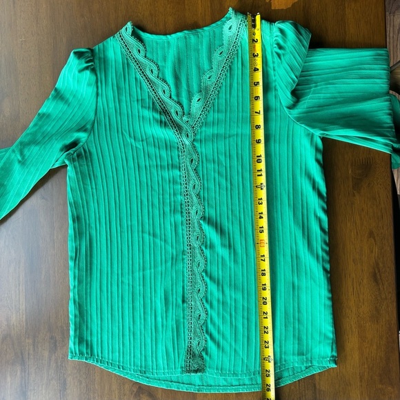 SHEIN Emerald Green Lace Trim Blouse - Picture 4 of 5